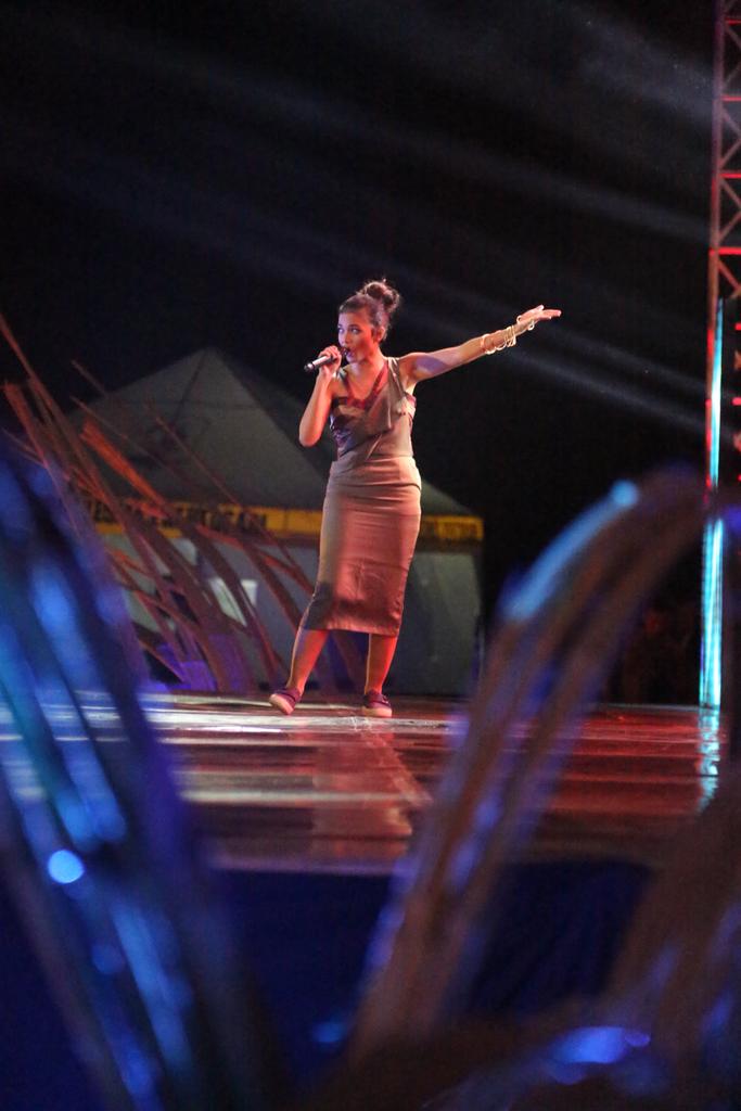 beachjazzfest's tweet photo. @ScholastCitra suranyaaaa sadiiiis... http://t.co/P38Cg4ITXv