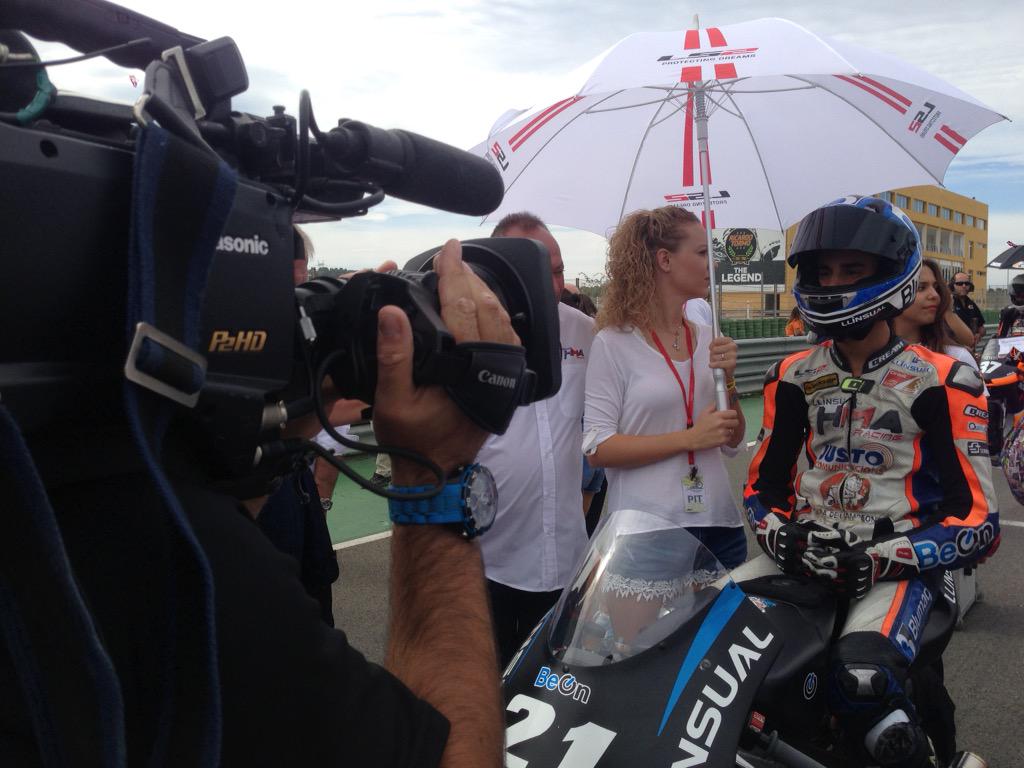#ls2riders #moto3 #RfmeCev <a href="/LS2HelmetsES/">LS2 Helmets España</a> <a href="/rfme_oficial/">RFME</a>
