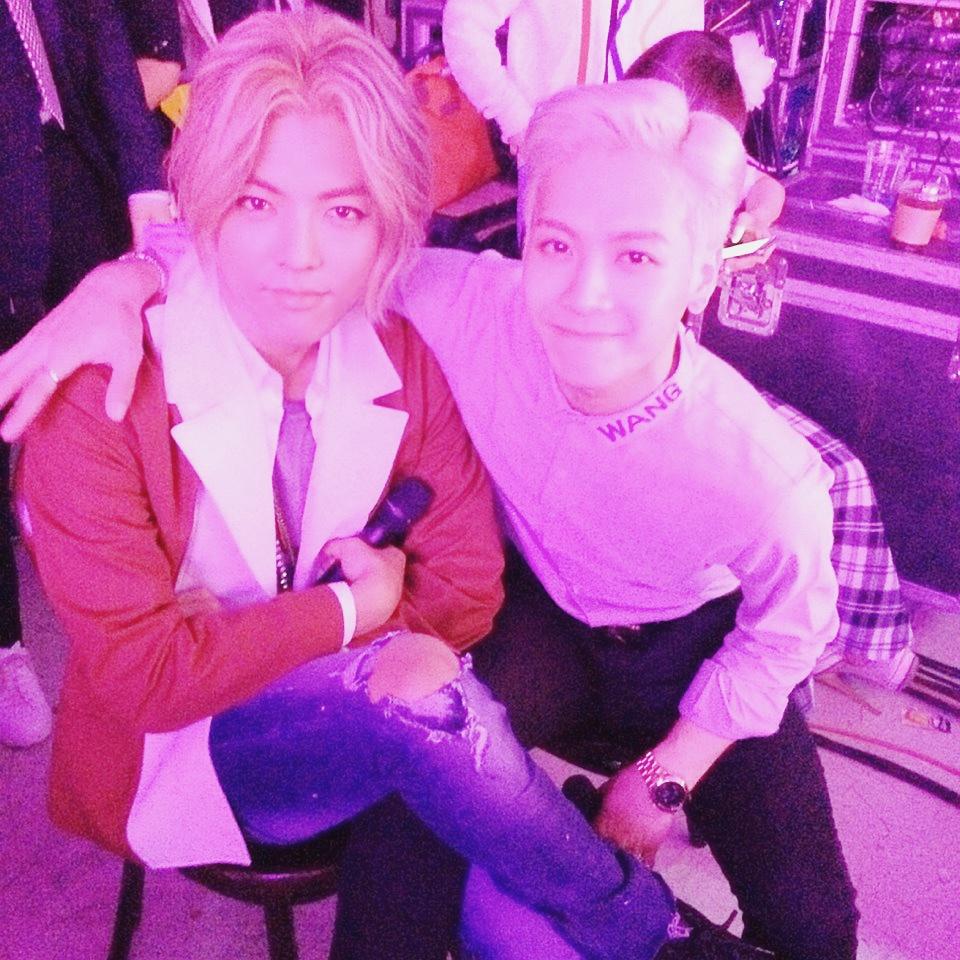 Hey Jackson~~
오늘 갇치 초코렛 인 인기가요ㅋㅋ