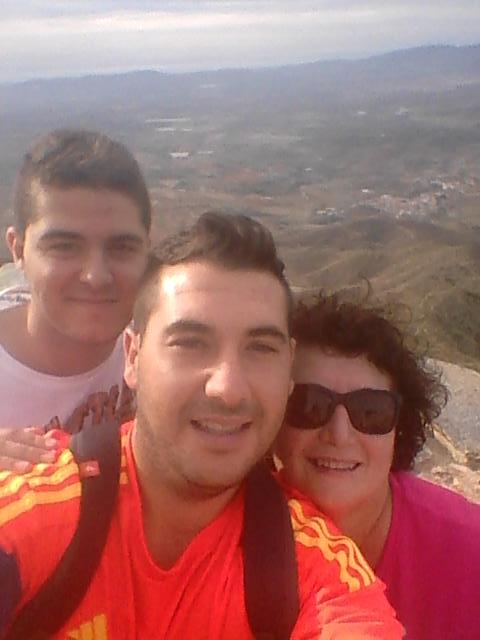 rosuaaliste59's tweet photo. Promesa cumplida!!! Y cumpleaños de mi chicarron 26 añazos!! Felicidades @fernando_nijar  besazos http://t.co/Wx25a1XqdB