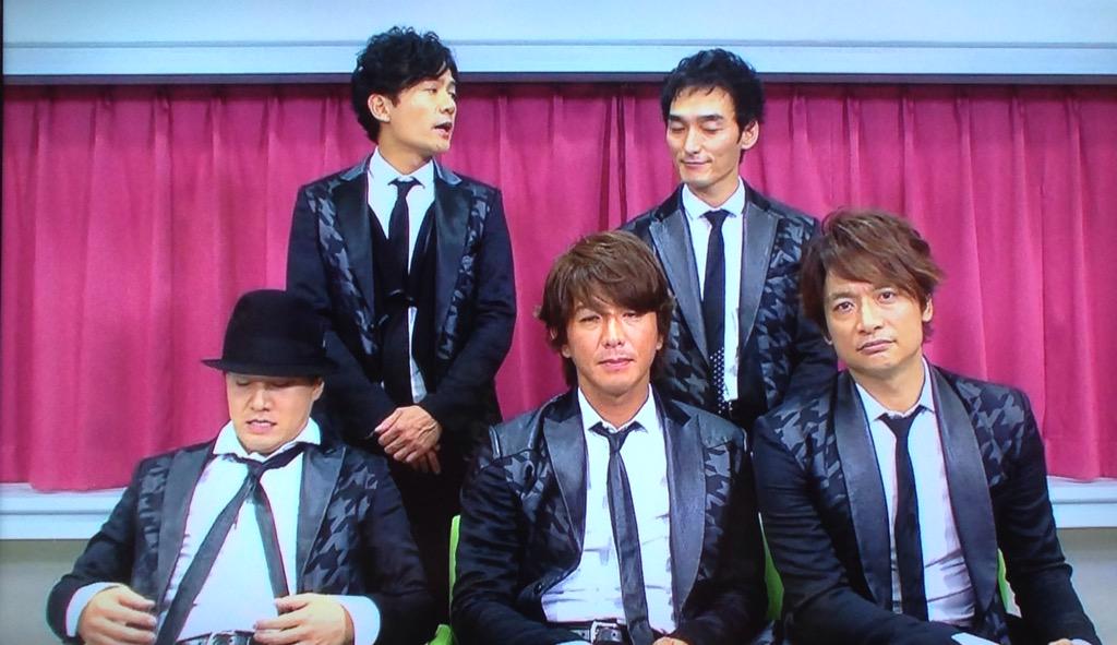 Yumi Smap A Twitter 昨日見た時はお疲れsmapかわいいって言ったんだけど改めて見ると疲れてるのは年上2人だけだった 笑 笑 特に木村さん目がほとんど開いてなくてまばたきも多いからなかなか目が開いた写真撮れない 笑 あーかわいい Http T Co 4mjssc02w1