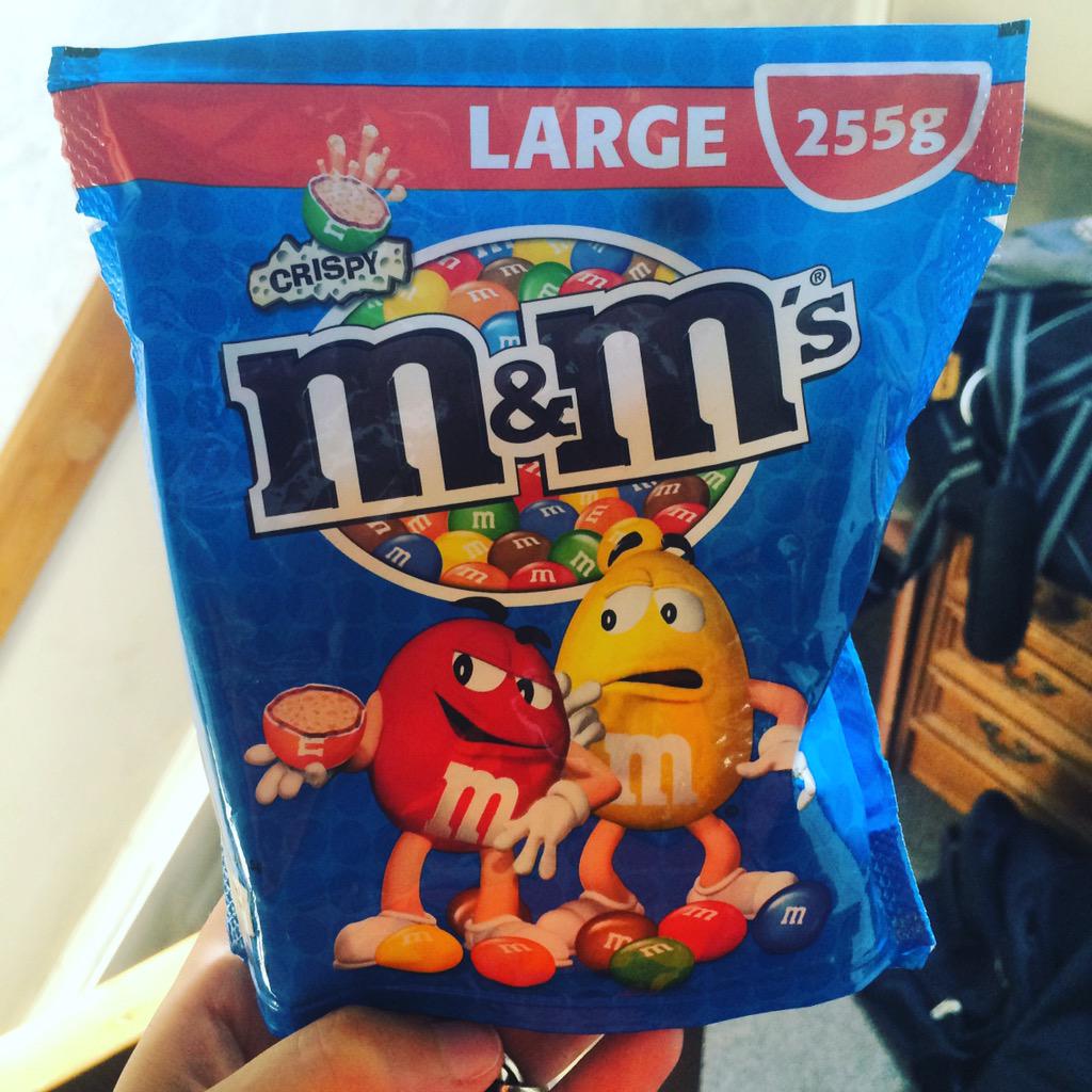 kampleo's tweet image. Wereld Chocoladedag! Dat moet je de hele dag vieren toch!? 🎉🎈😏