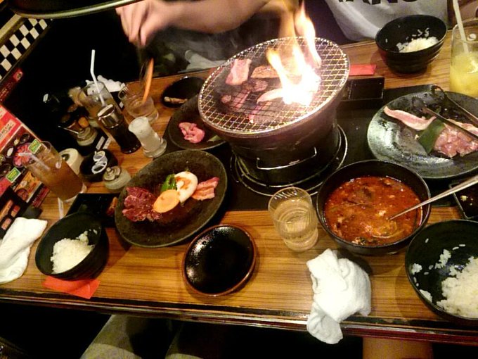 お友達4人で焼き肉＼(^o^)／ http://t.co/8B1exmvWsX