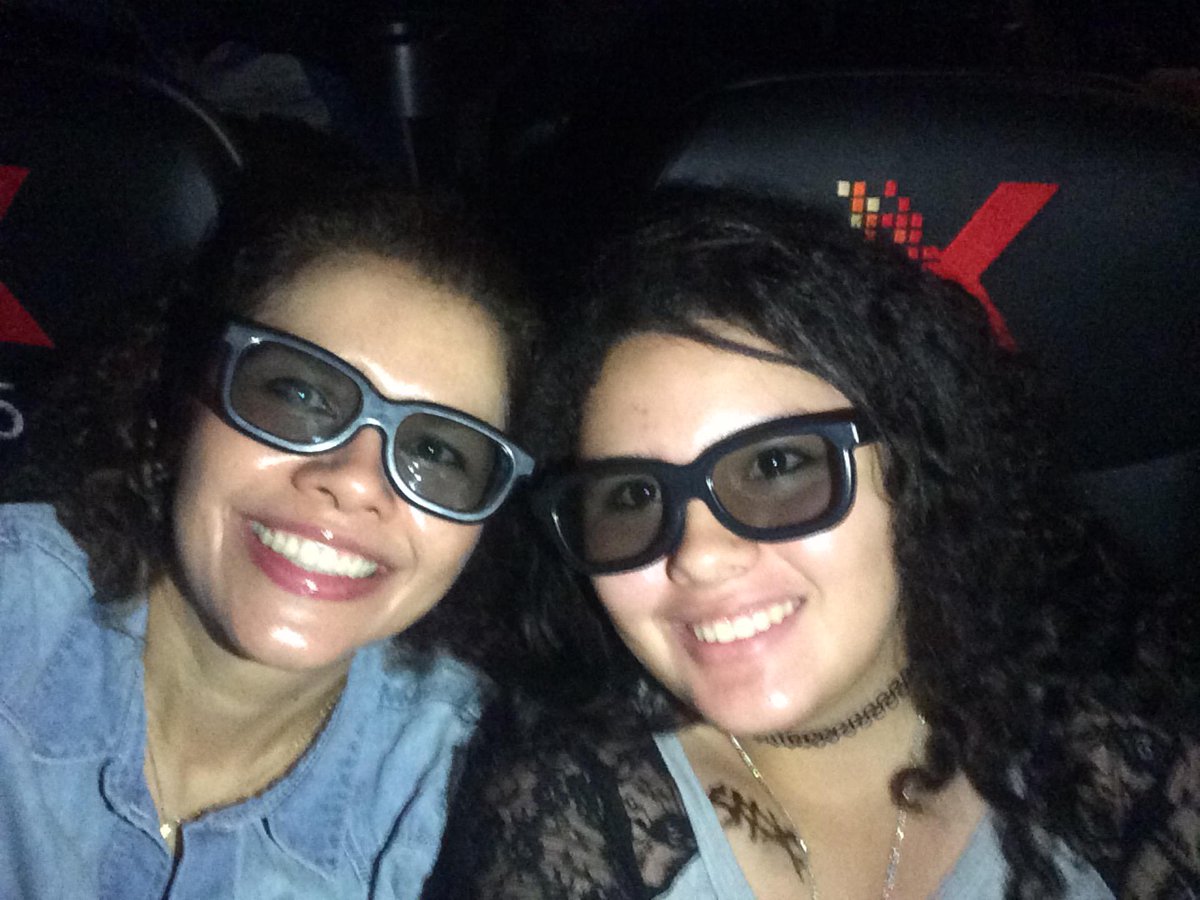 LeyD25's tweet photo. Pre estreno de #MazeRunnerPTY #3D  @20thFoxPanama gracias @evil_ice (@ Cinépolis in Panamá) https://t.co/J7PVW2LlVF http://t.co/tIrQifqSk8