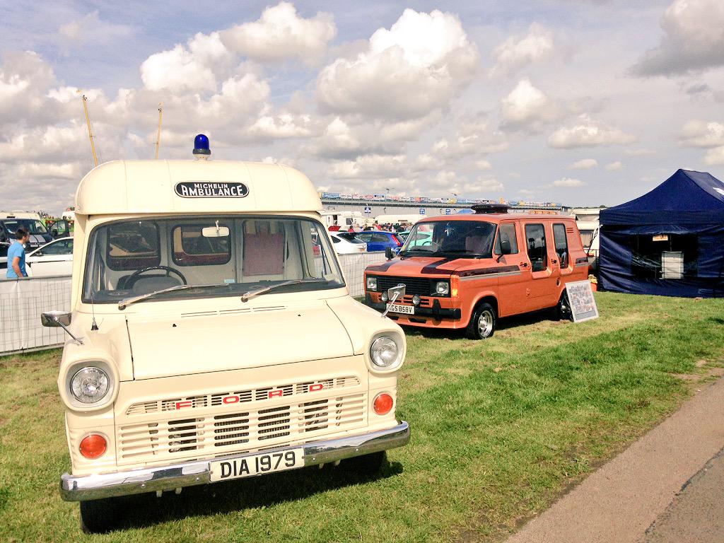 Great to see classic Transits <a href="/SantaPodRaceway/">Santa Pod Raceway</a> for @FordFestShow