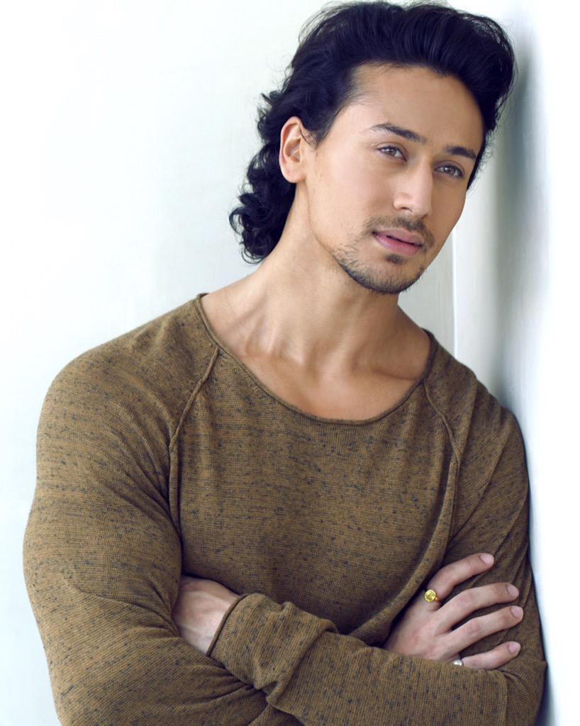 Tiger Shroff on Twitter: "One of those working Sunday's 