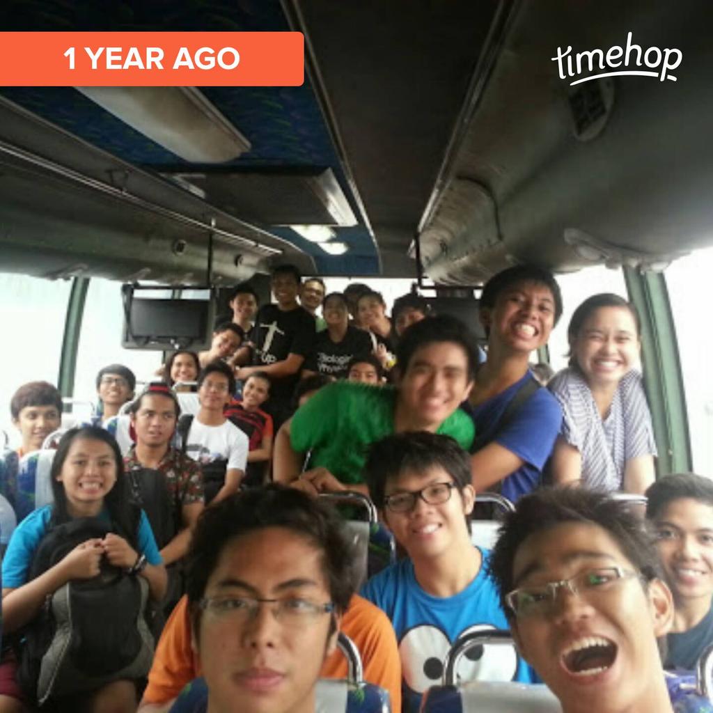 deotectonics's tweet photo. Wala pang car last year kaya nagrent kami ng bus. HAHAHAHA #blockbonding #timehop http://t.co/Ztbgo39xA3