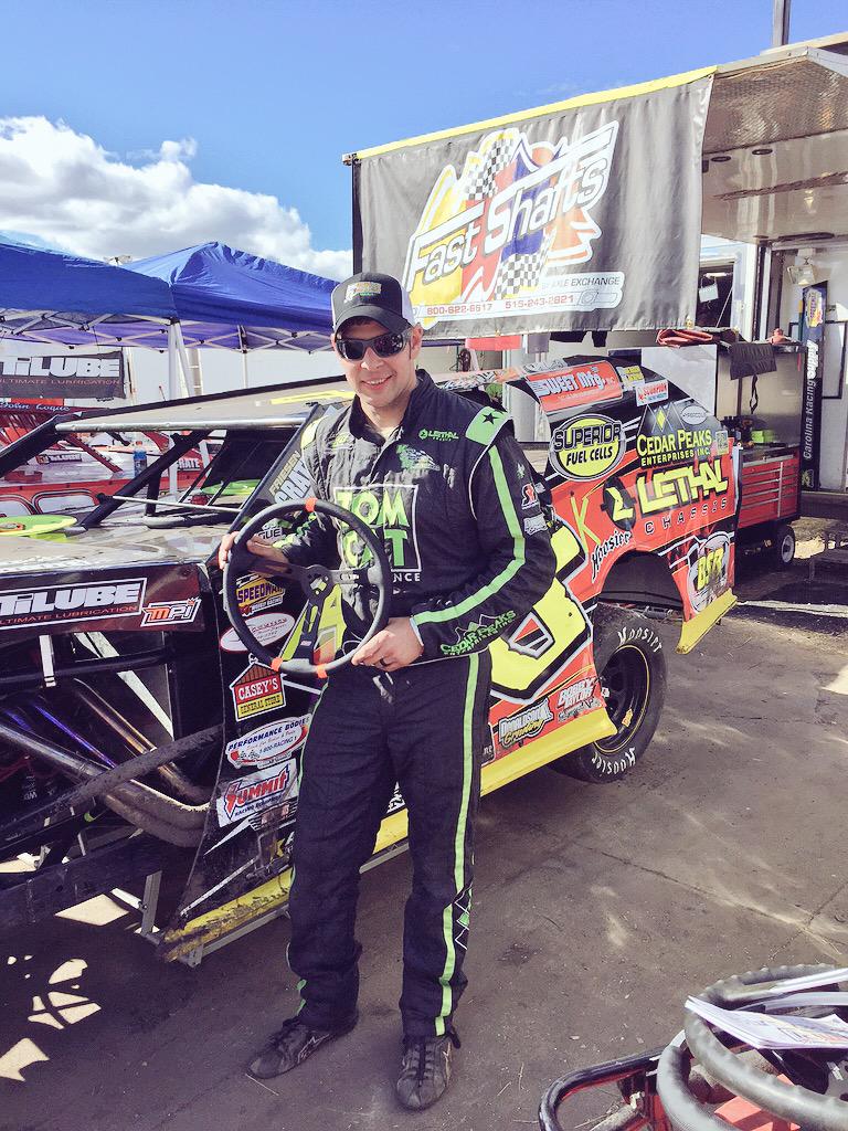 MPI_INNOVATIONS's tweet photo. Boom! @Highsidetickler just won last night the IMCA modified Super Nationals with #mpidifference !! Awesome job 💪🏼🔝 http://t.co/qhrWSX0gAz
