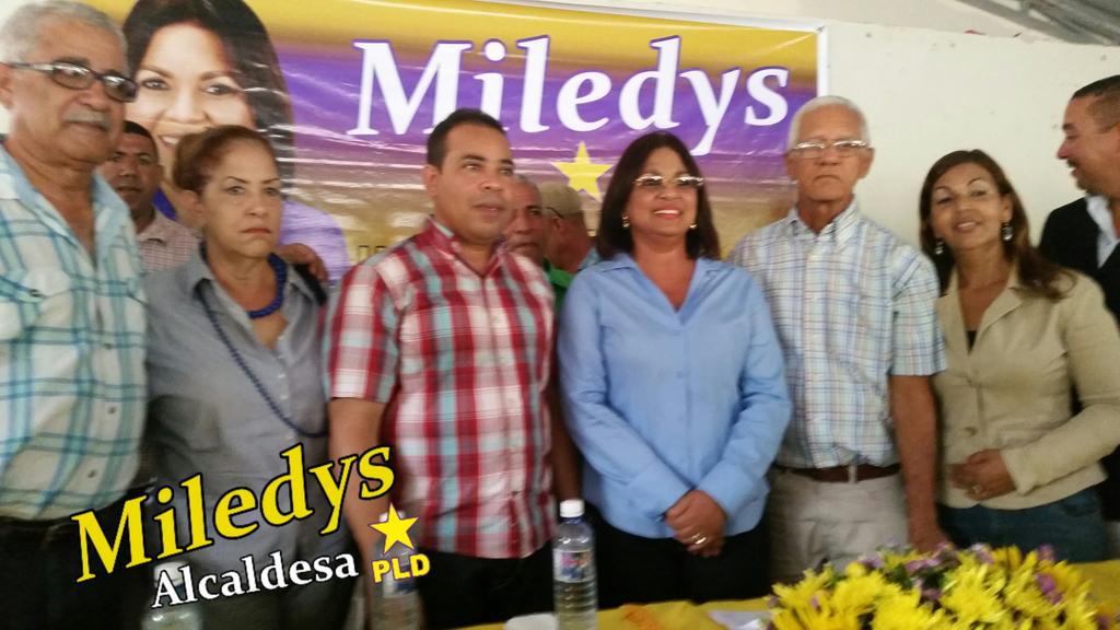 MiledysNunez's tweet photo. El Distrito Municipal de la Peña ha declarado que Miledys Nuñez será su próxima Alcaldesa! #EllaEs #Miledys2016 http://t.co/AXMqKP8KEl
