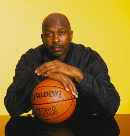 NBAHistory's tweet image. A tremendous loss in the NBA family with the passing of Moses Malone (1955-2015). We'll miss him greatly.