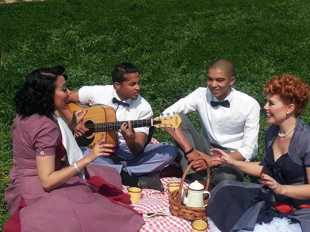 Beautiful people. <a href="/jaloersbokkies/">Die Jaloersbokkies</a> #musicvideoshoot #vintage  <a href="/NedineBlom/">Nadine Blom</a> <a href="/Jawaahier/">Jawaahier</a> <a href="/junaidgalant/">Junaid Galant</a> <a href="/AshurPetersen/">Ashur Petersen</a>
