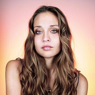 Happy Birthday Fiona Apple.....
Still in my top 10 artists that I have worked with!!  