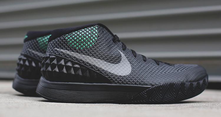kyrie 1 driveway
