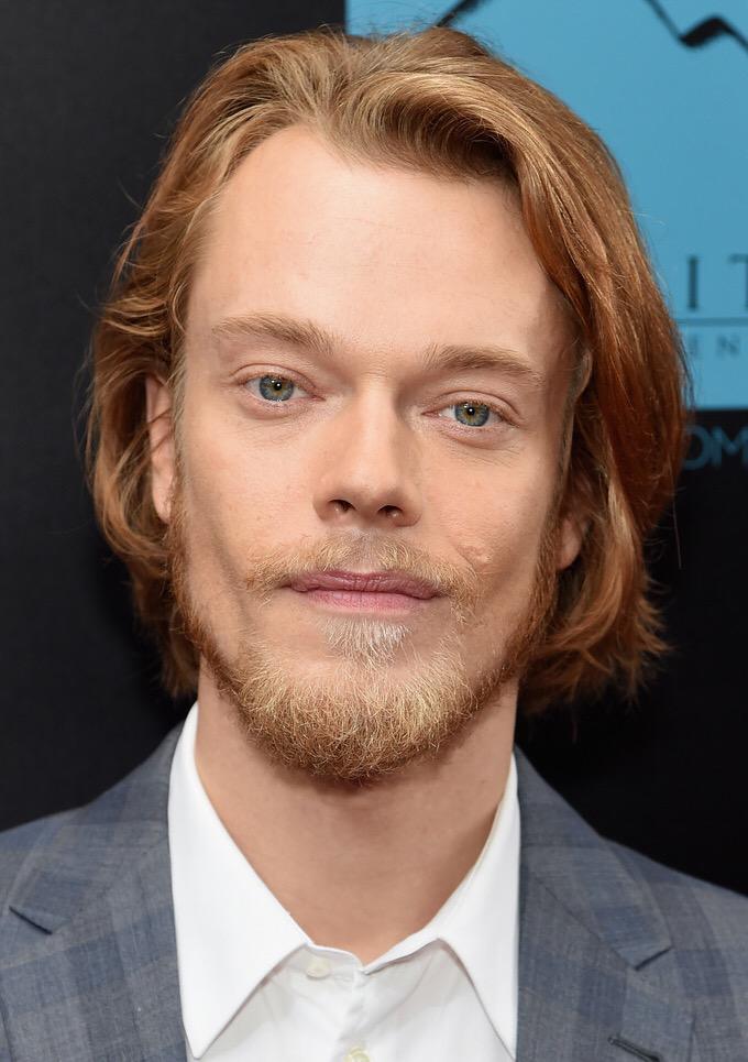 Happy belated 29th Birthday Alfie Allen! 