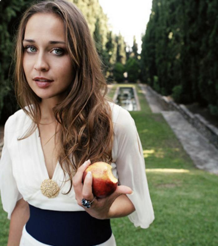 Happy Birthday to the most incredible songwriter music has ever seen, Ms. Fiona Apple!!!  