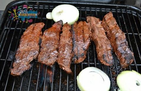OndaPinolera's tweet photo. Saluditos a todas las #Pinoleras que ya están preparando esa deliciosa #CarneAsada!
#ChamolNica!
#OrgulloDeMiPais! http://t.co/kH2oL4z2NI