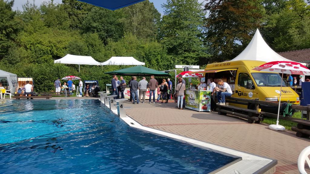 CombiboCocktail's tweet image. Das Cocktail Taxi beim gestrigen Betriebsfest der Firma Rewe. ..