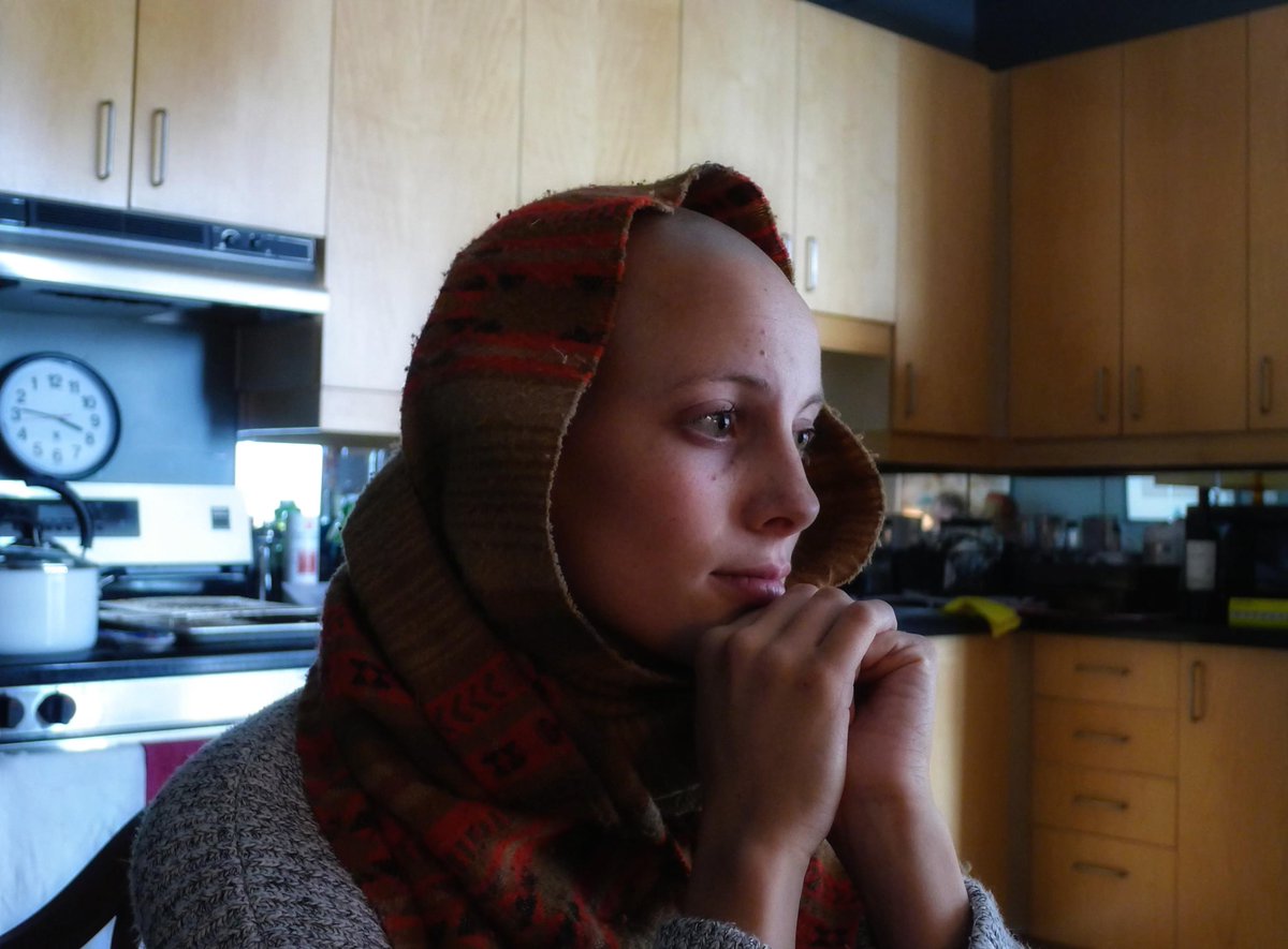 WeDropThing's tweet image. Unexpected visitors make for beautiful afternoons. A moment.