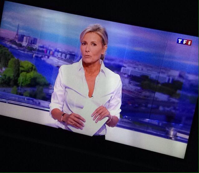 Élégance, classe, dignité, ... Après toutes ces années et tout ces JT, au revoir <a href="/Claire_Chazal/">Claire Chazal</a> et merci ! 📺