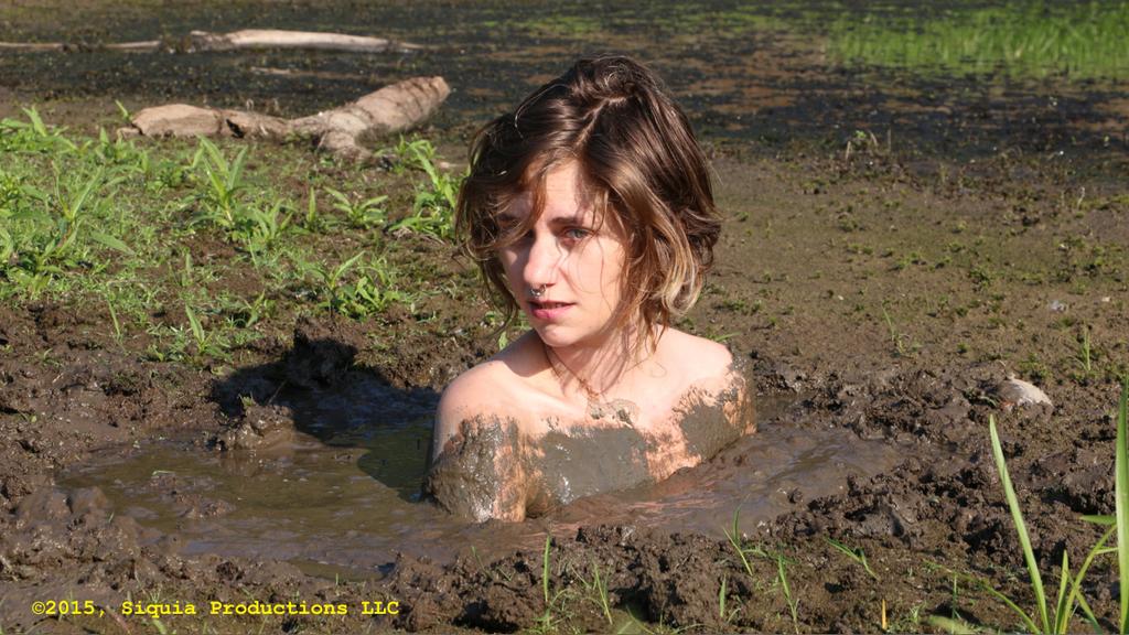 girls-naked-in-quicksand