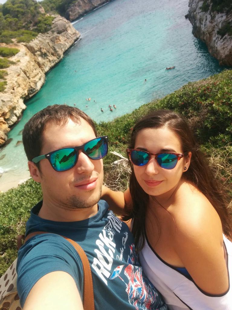 VillaSummerPart's tweet photo. Fin a las vacaciones x este año y de la mejor forma junto a ti @PuriValife. Gracias por pasar tu tiempo conmigo. #tki http://t.co/VJK0HCNJFL