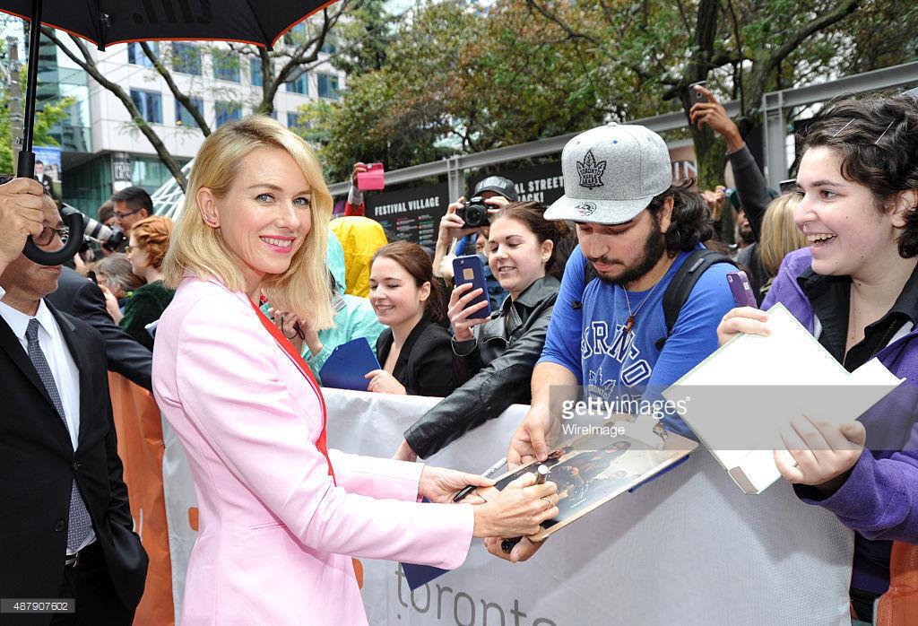Happy Birthday Naomi Watts! I hope you have a super wonderful day! I am so honoured that I got to meet you at TIFF  
