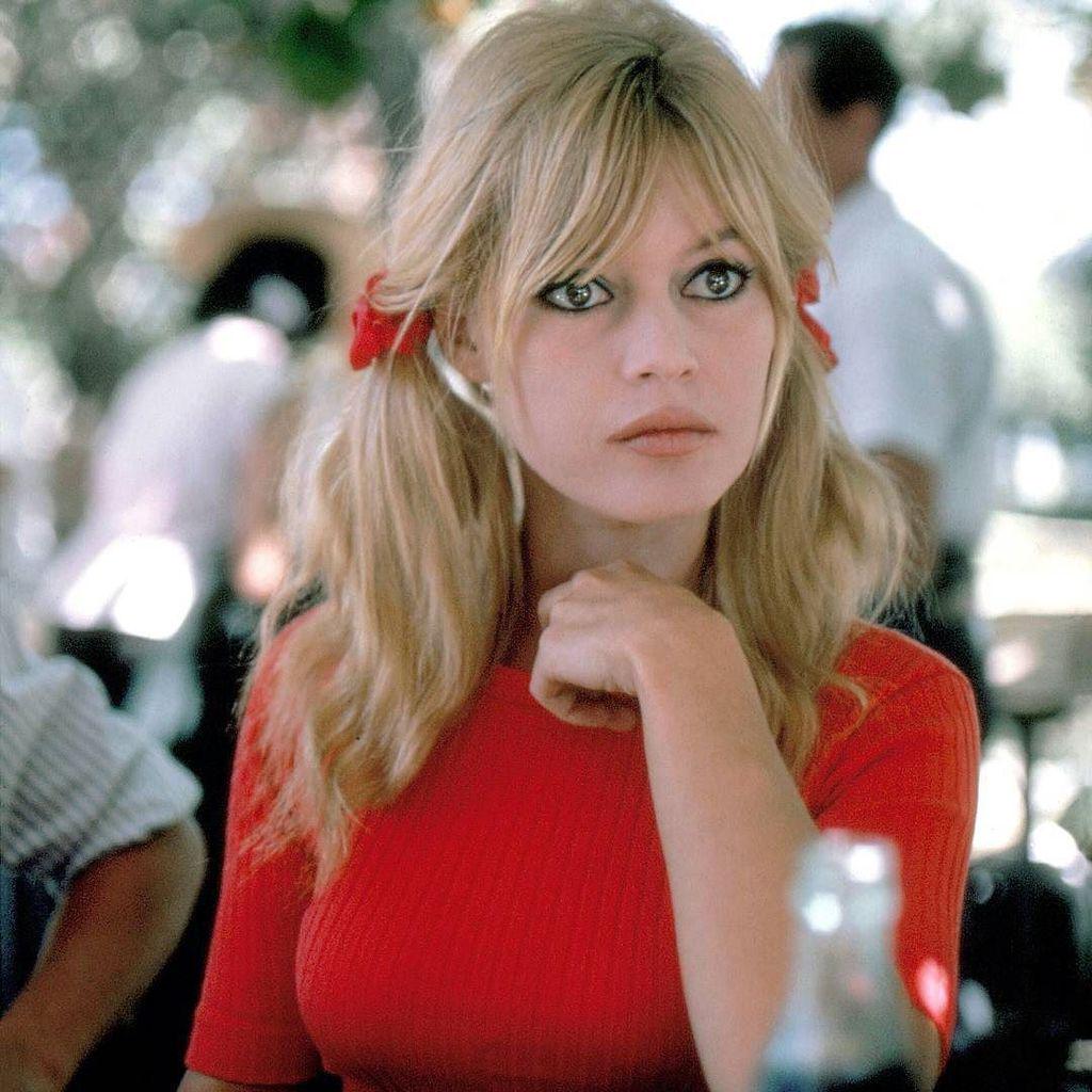 Happy birthday to the original 60s superbabe Brigitte Bardot       