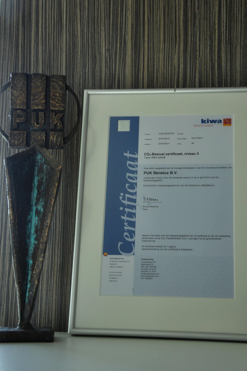 #trots <a href="/PUKBenelux/">PUK Benelux BV</a> heeft het certifitcaat #Co2 #Bewustcertificaat #niveau3 vandaag ontvangen #KIWA #JanHoek