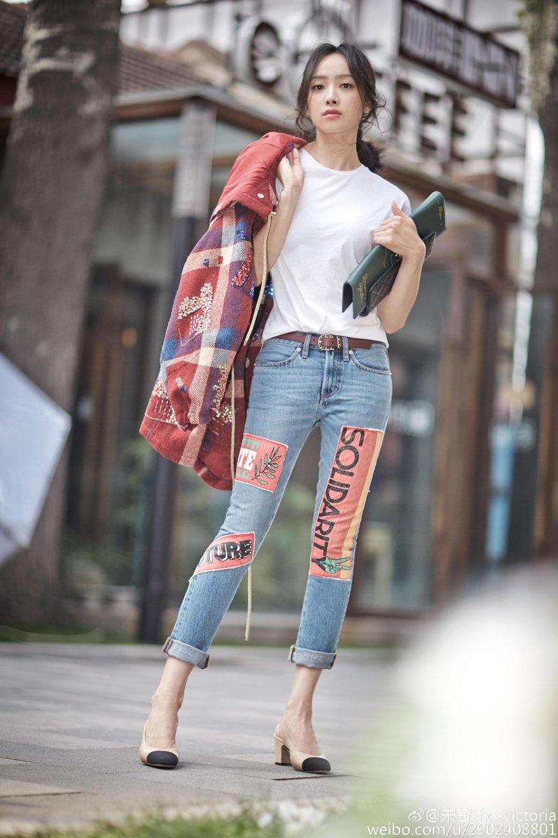 kor_celebrities's tweet photo. f(x) ビクトリア、weibo更新  http://t.co/gv9n8Ad7sX http://t.co/ve3V9pMK3S