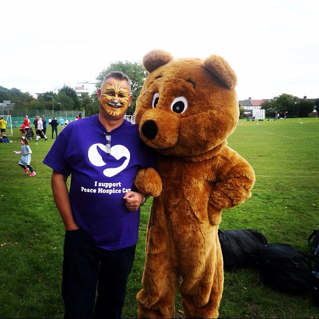 LaurenZazzera's tweet photo. Amazing day @SamJamesCup Thanks @CZazzera you smashed it !! Over £8000 raised 😃 @macmillancancer @peacehospice  x http://t.co/s4svmpUGfZ