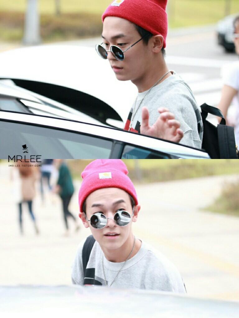 오늘 공항에서 엄마 못찾아서 주저앉은 아이돌.jpg | 인스티즈