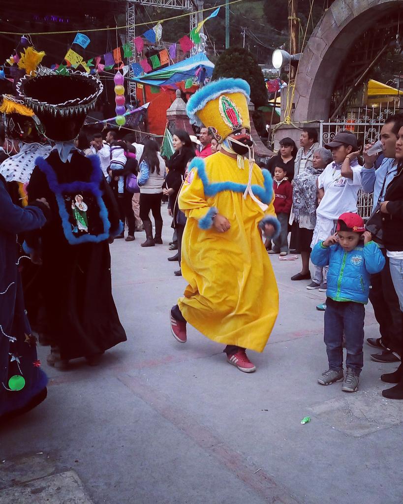 juancarlitros07's tweet photo. Una de las cosas que mas me gusta hacer 
#chinelos http://t.co/Je09GLzOzY