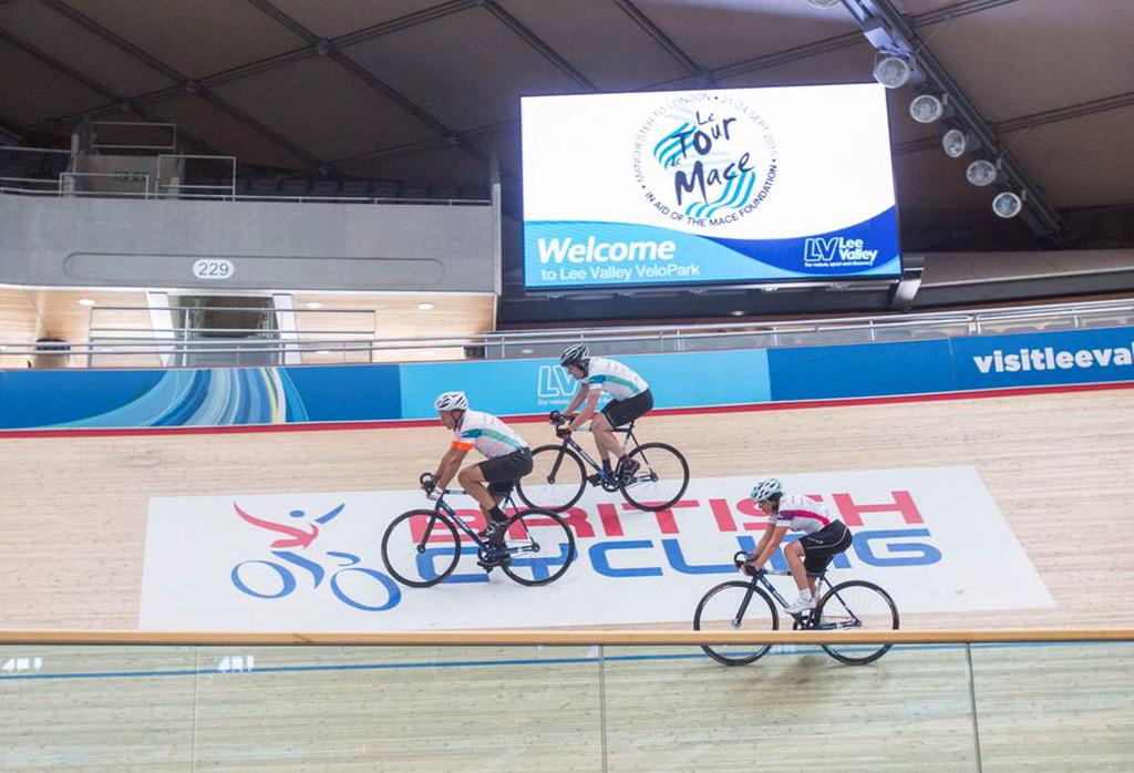 mace_tour's tweet photo. #TourDeMace cyclist on the world's fastest track @LeeValleyVP @noordinarypark http://t.co/KwTLMF0KK9