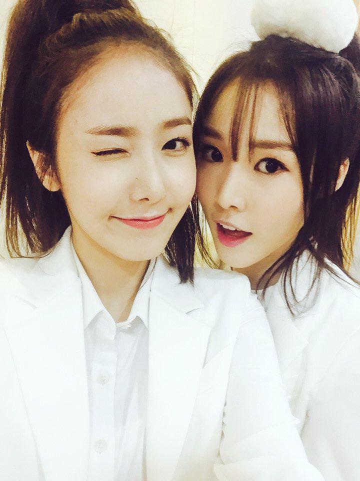 GFRDofficial's tweet photo. #여자친구 #GFRIEND 오늘 저녁 6시 KBS #아이돌전국노래자랑 힌트 나갑니다! 여친이들은 과연 어떤 무대를 꾸밀까요오~?! 본방사수 잊지 마세요!^0^ http://t.co/6sssECToEa
