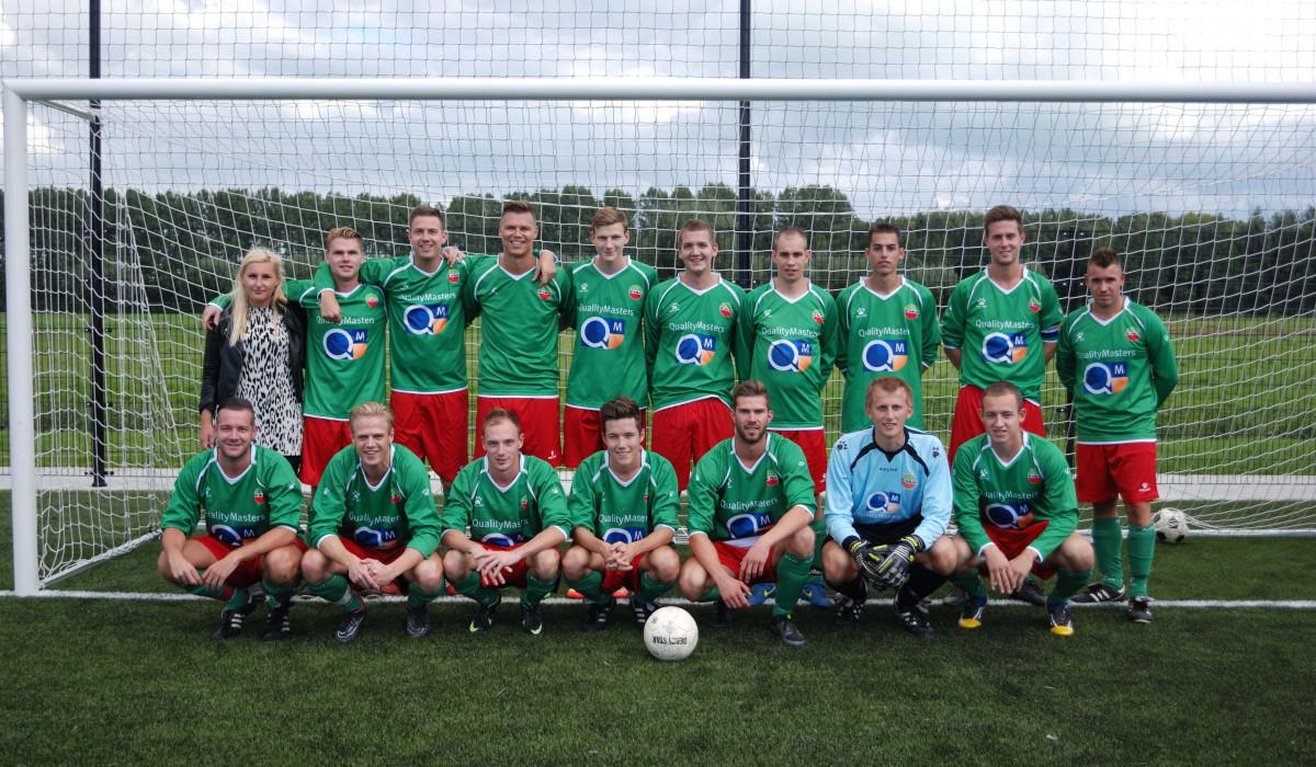 Quality_Masters's tweet image. VV De Alblas 3 op de groepsfoto.