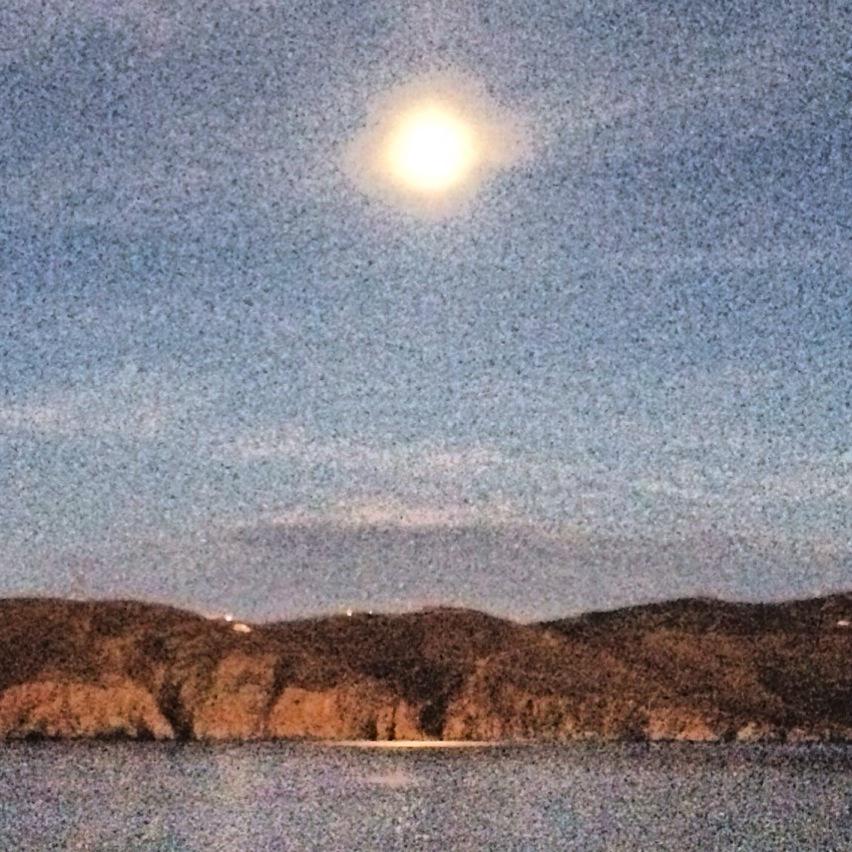 NicolaBensley's tweet image. #moonpool #mykonos