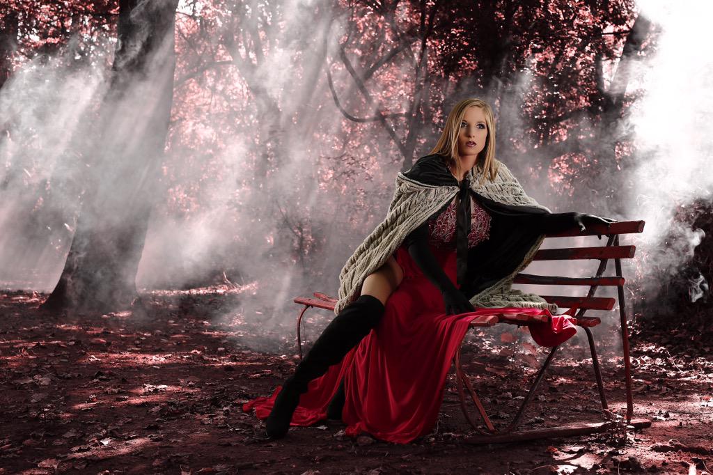 #hotlens #photographer #NeilProbert #TerryOchse #infraredridinghood
#modeling #fashion #IMTA #suziwania #samodel