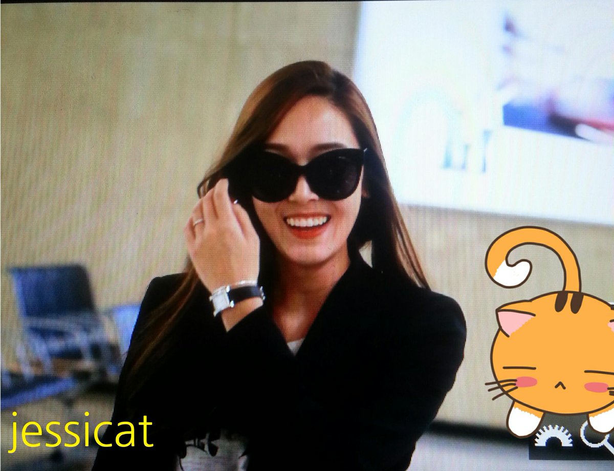 [PIC][28-09-2015]Jessica trở về Hàn Quốc vào chiều nay CP-vV2uUsAIlIyB