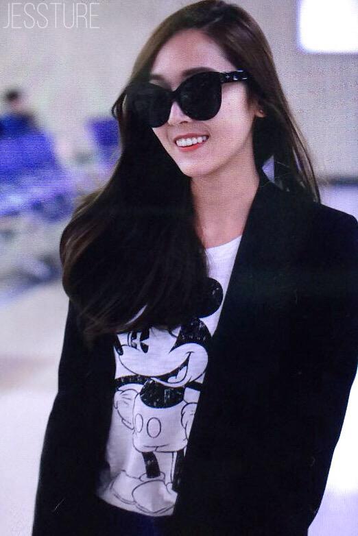 [PIC][28-09-2015]Jessica trở về Hàn Quốc vào chiều nay CP-wv6zU8AAbkqU