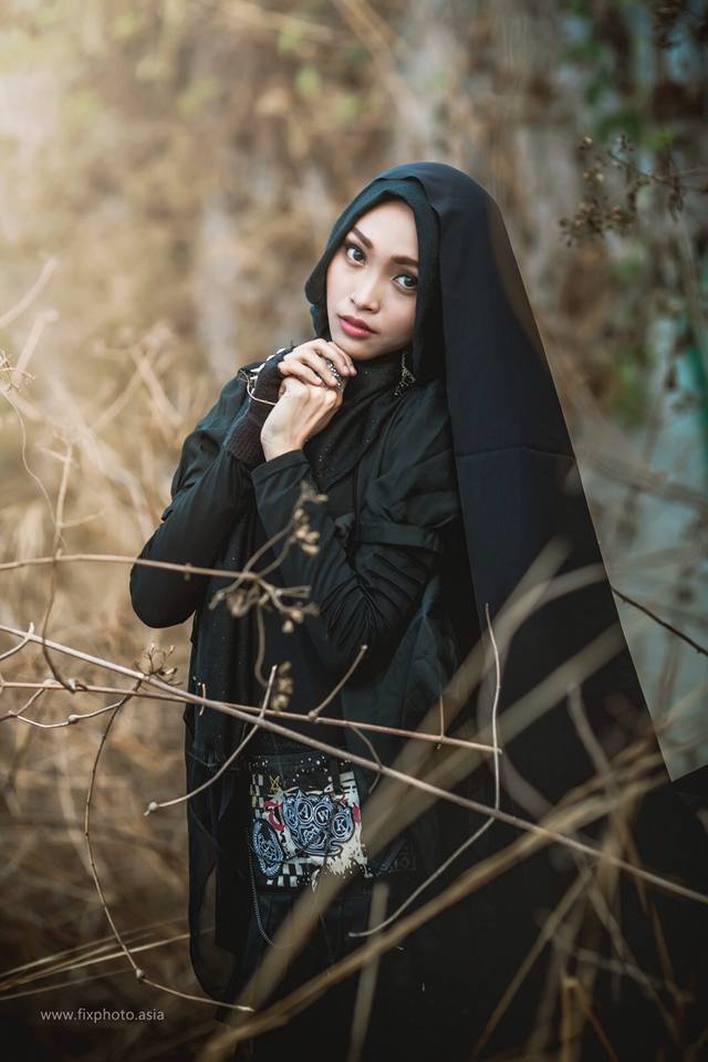 gothic hijab