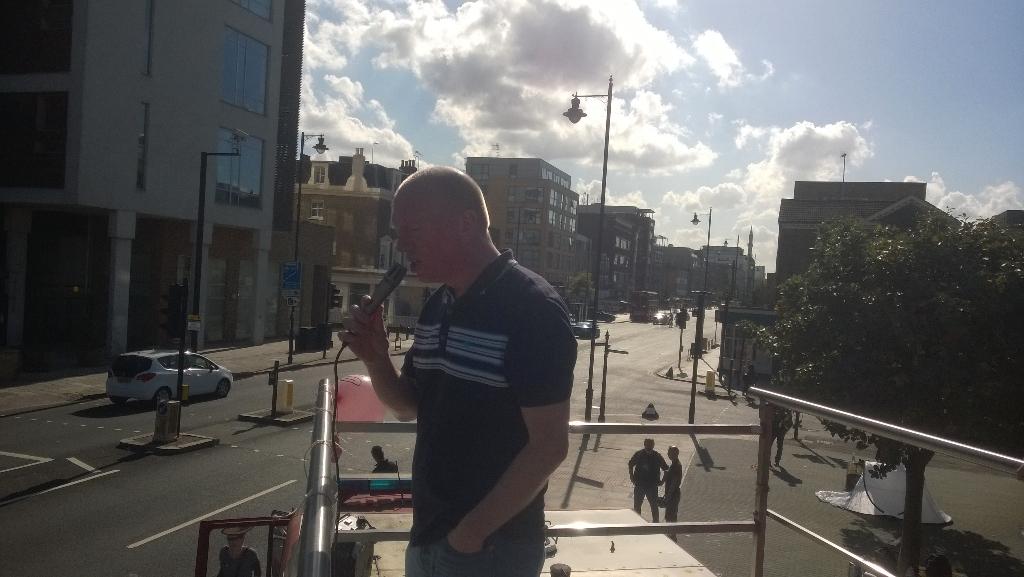 fbunational's tweet photo. .@mattwrack speaking at #ReclaimHackney "we have a mayor who couldnt care less about the safety of londoners" http://t.co/CJvPolfuLn
