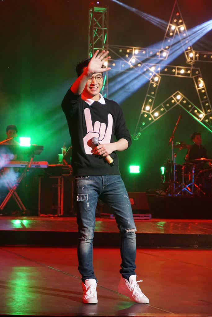 l3e_l3ell's tweet photo. มองเสื้อคุณริททีไร เหมือนคุณริทบอกรักทุกที 55555 เยิฟฟฟฟฟ @Ritz_TS6 💖 http://t.co/sJn2s5ZnQl