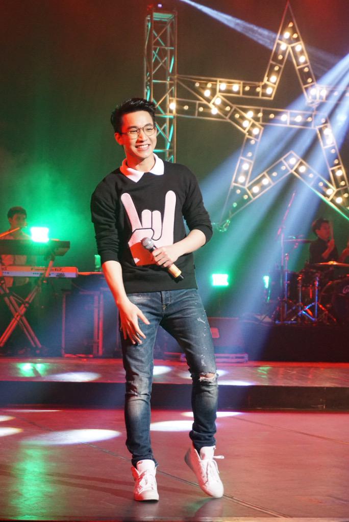 l3e_l3ell's tweet photo. มองเสื้อคุณริททีไร เหมือนคุณริทบอกรักทุกที 55555 เยิฟฟฟฟฟ @Ritz_TS6 💖 http://t.co/sJn2s5ZnQl