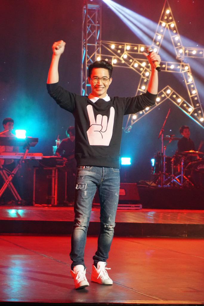 l3e_l3ell's tweet photo. มองเสื้อคุณริททีไร เหมือนคุณริทบอกรักทุกที 55555 เยิฟฟฟฟฟ @Ritz_TS6 💖 http://t.co/sJn2s5ZnQl