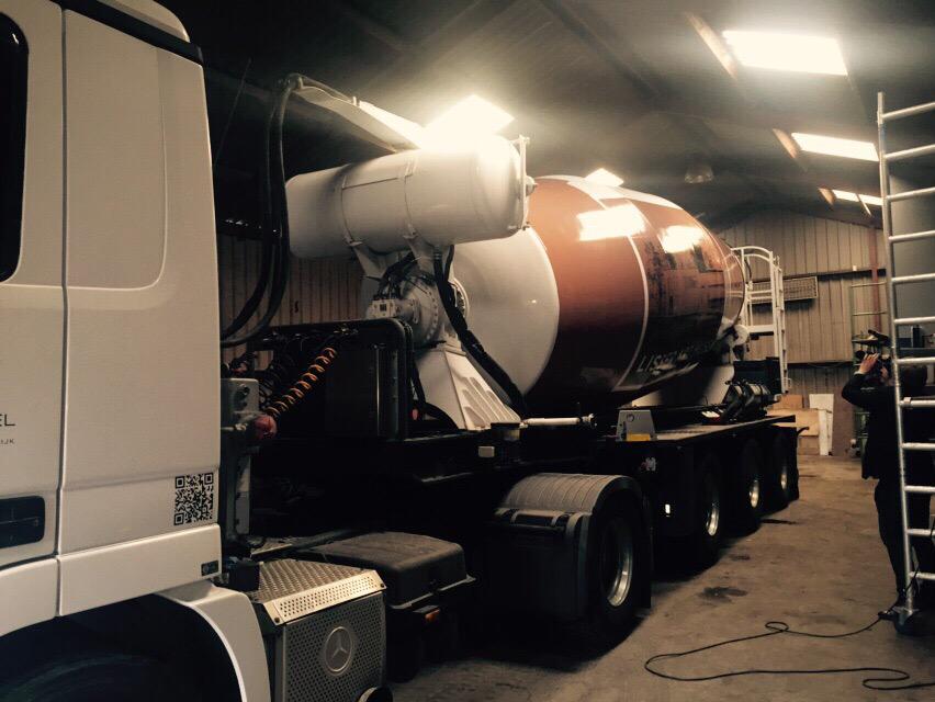 abc_mortel's tweet photo. Nieuwsgierig wat er op de #betonmixer staat afgebeeld? Houd ons in de gaten... #Beton #Betonmortel #ABCmortel http://t.co/36z9RV3Uco