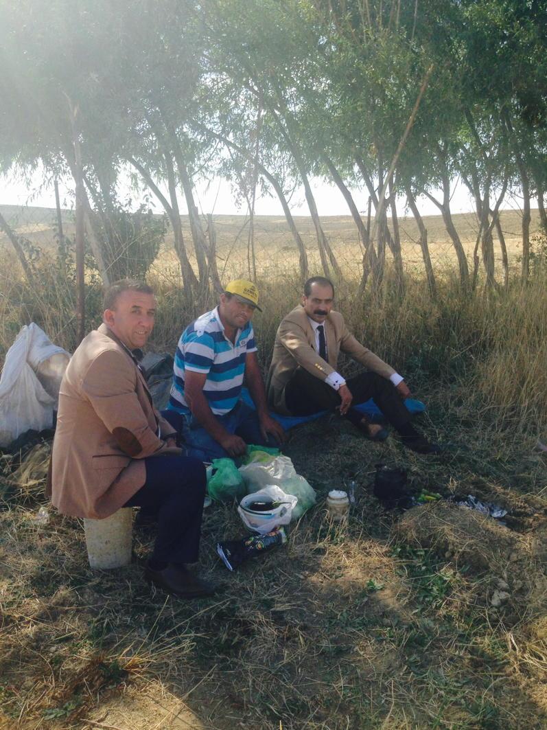 Sırapınar Mahallemizden dönerken Hayvan yetiştiricisi Aşır SARI kardeşimizin çayını içtik.