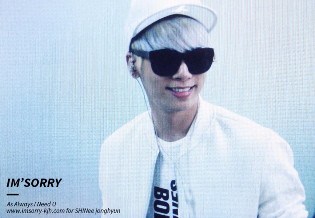 150926 Jonghyun @ Aeropuertos de Incheon y Suvarnabhumi {Rumbo a Tailandia} CP0ERNIVAAAx4xP