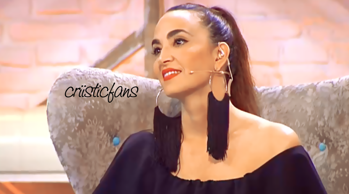 CriistiCFans's tweet photo. 'Jamás permitas que tus miedos ocupen el lugar de tus sueños' 
~@cristina~ http://t.co/O9M8V3dHfF