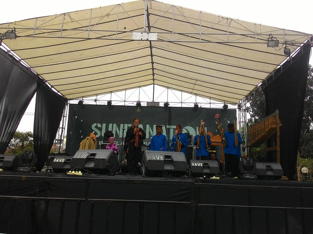 Perform aklung buhun mantappp #SUNDANATION