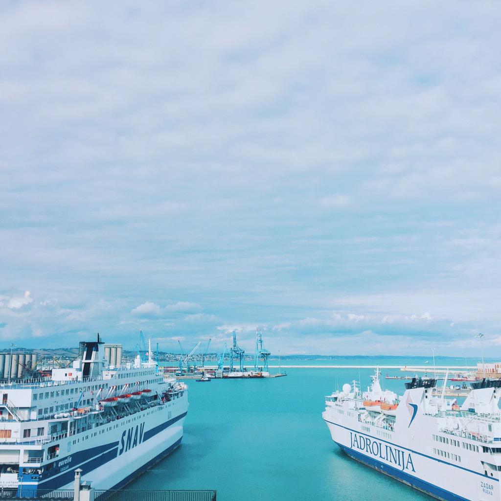 'Breakfast with a view' al #grandhotelpalace di #Ancona dopo #assembleaigersitalia2015 di ieri! #destinazionemarche